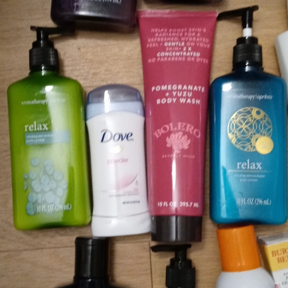 Cosmetics - Picture 2 of 6